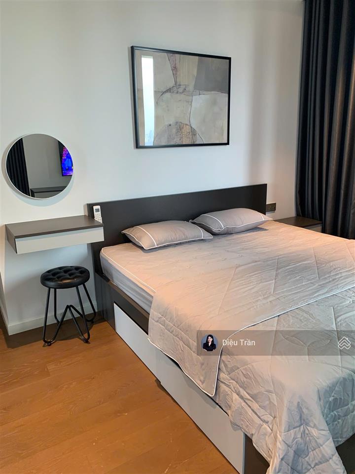 Cho thuê căn hộ góc, 2pn, đầy đủ nội thất chỉ cần xách vali vào ở giá 68 triệu/tháng
