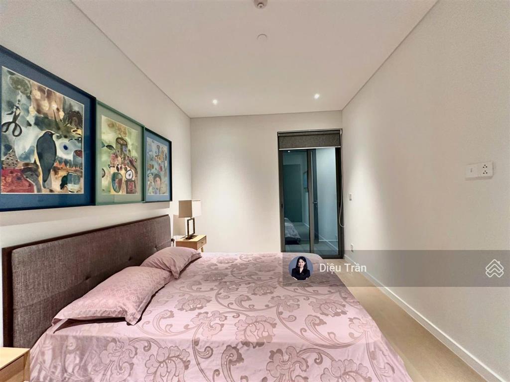 Cho thuê căn hộ 3pn diện tích lớn lên đến 157m2, view quận 1, nội thất sang trọng 105tr/tháng