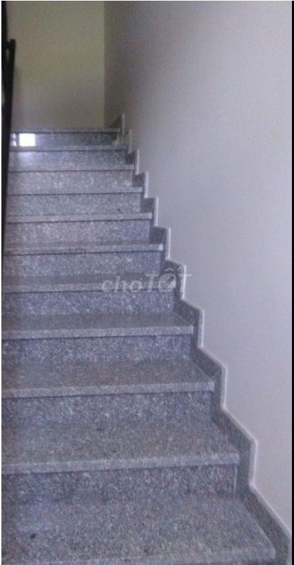 CHO THUÊ PHÒNG TRỌ GẦN NGÃ TƯ HIỆP BÌNH PHƯỚC
