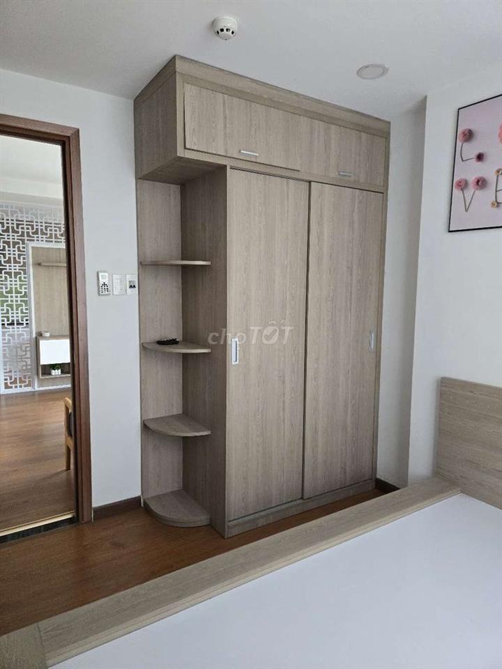 Chính chủ cho thuê căn hộ CC 2 phòng ngủ