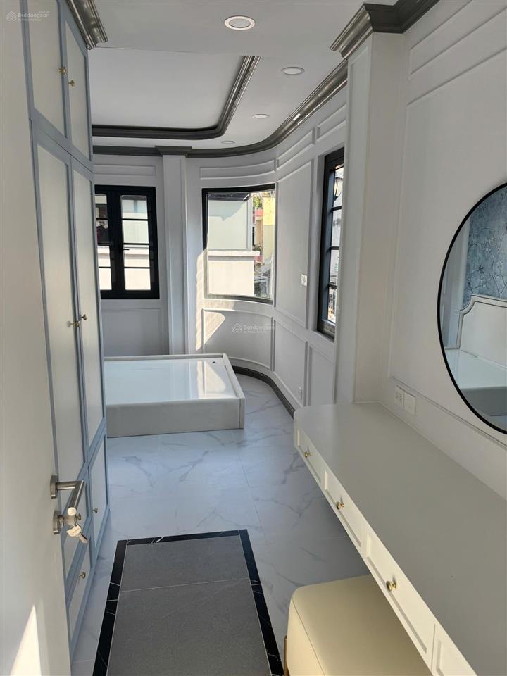 Giảm mạnh 1 tỷ nhà 4t, góc 3mt nhà mới đẹp, dt5x10m, khu tk trần hưng đạo giá 15,2 tỷ