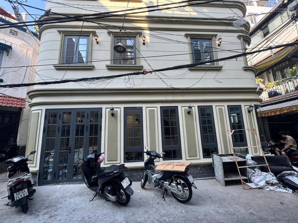 Giảm mạnh 1 tỷ nhà 4t, góc 3mt nhà mới đẹp, dt5x10m, khu tk trần hưng đạo giá 15,2 tỷ