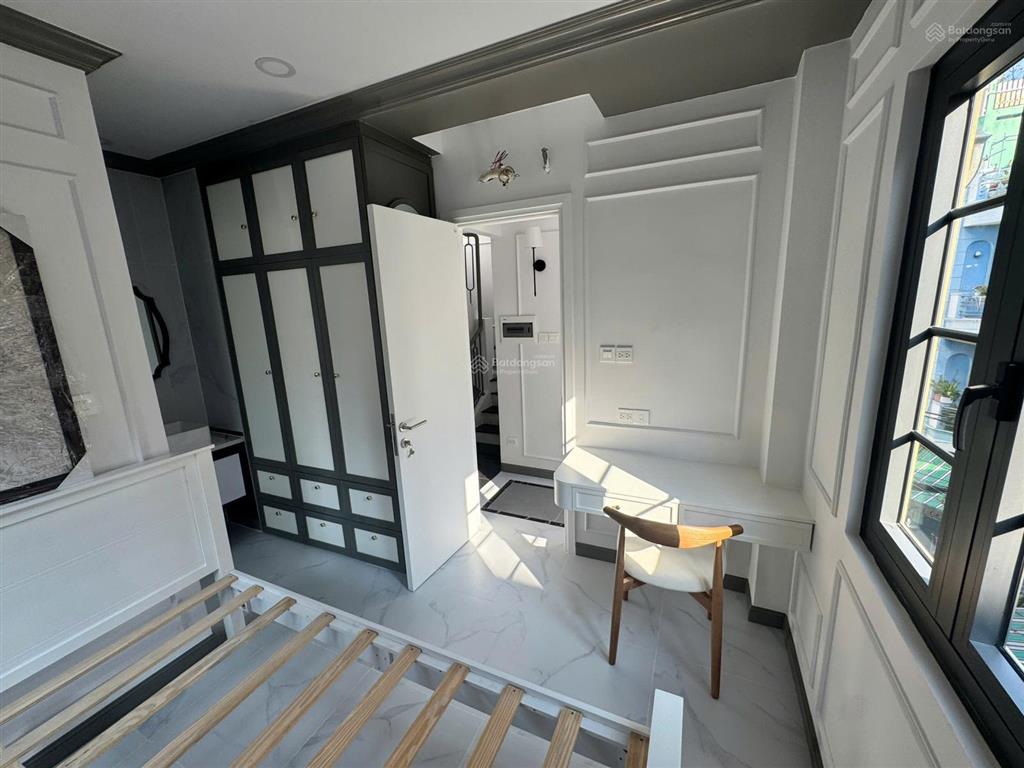 Giảm mạnh 1 tỷ nhà 4t, góc 3mt nhà mới đẹp, dt5x10m, khu tk trần hưng đạo giá 15,2 tỷ