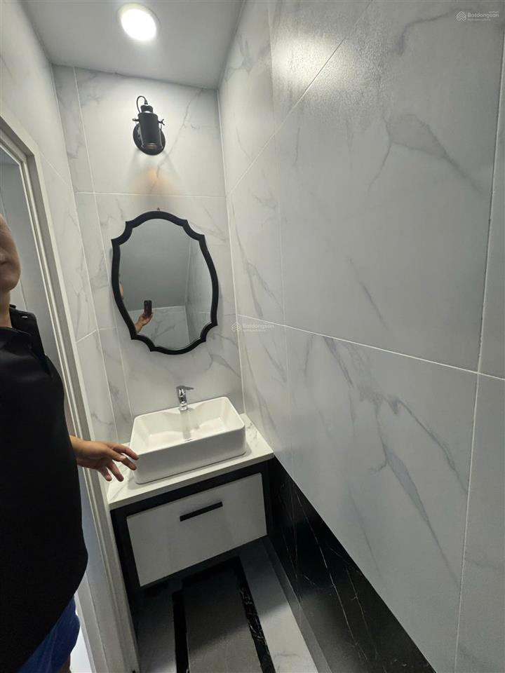 Giảm mạnh 1 tỷ nhà 4t, góc 3mt nhà mới đẹp, dt5x10m, khu tk trần hưng đạo giá 15,2 tỷ