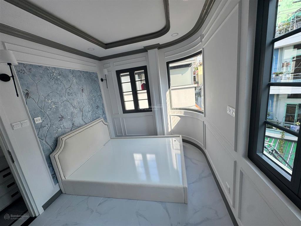 Giảm mạnh 1 tỷ nhà 4t, góc 3mt nhà mới đẹp, dt5x10m, khu tk trần hưng đạo giá 15,2 tỷ