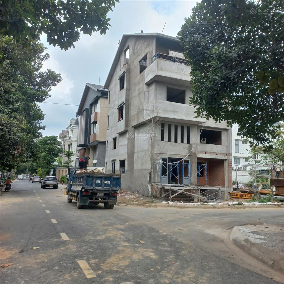 Cho thuê góc 2mt thạnh mỹ lợi  hầm 5 tầng  văn phòng mới 600m2
