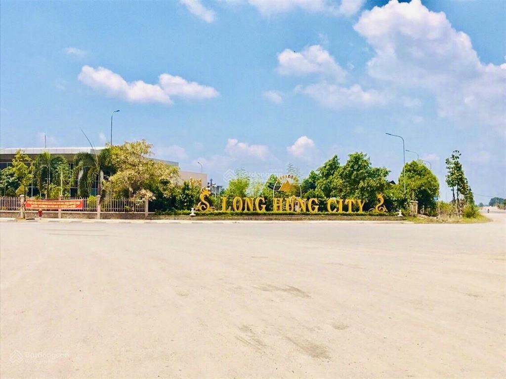 Em là môi giới  khách cũ có ký gửi một số nền giá rẻ tại long hưng khu 45, gọi em gửi vị trí ạ!