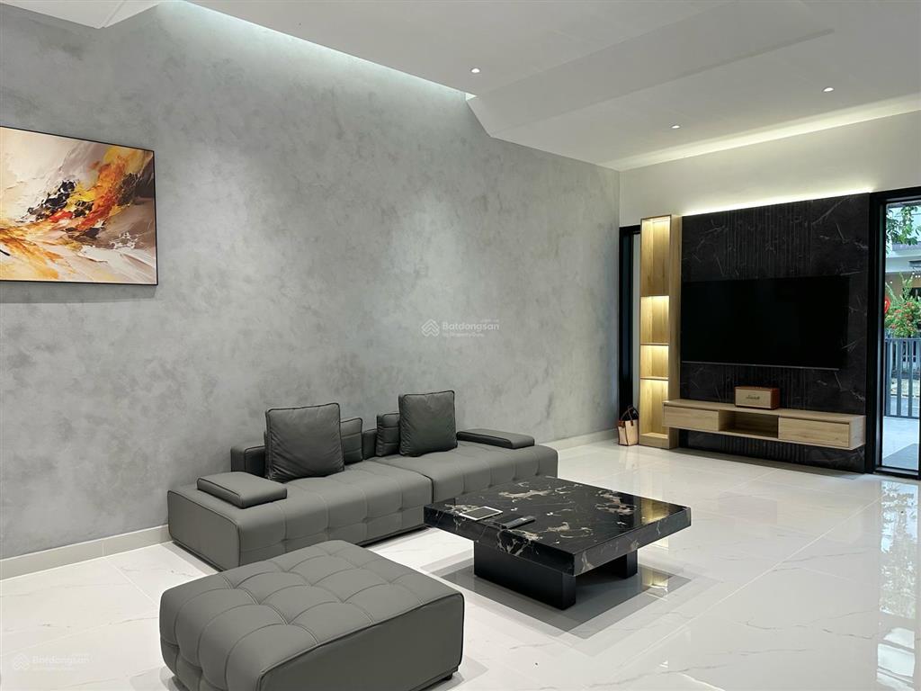 Cho thuê nhà phố tại palm residence, 74,2 triệu vnd, 102m2, đẹp, nhà mới