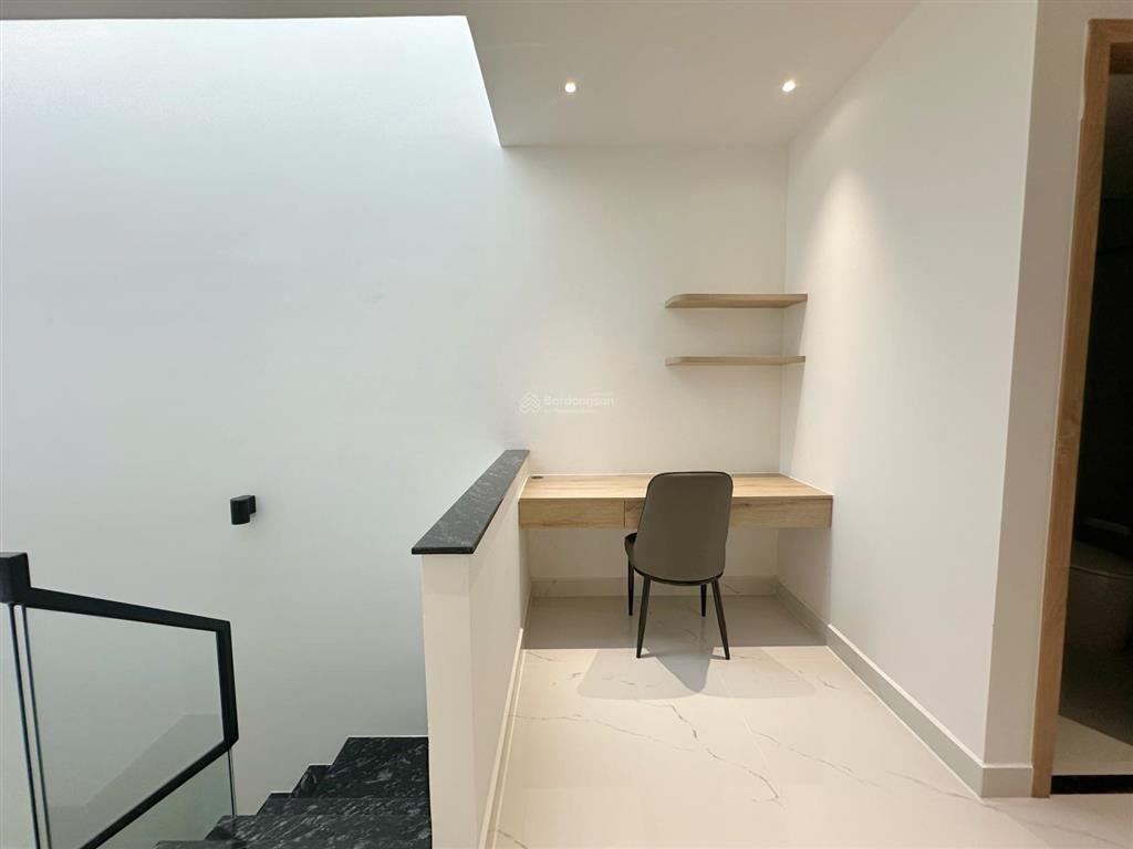 Cho thuê nhà phố tại palm residence, 74,2 triệu vnd, 102m2, đẹp, nhà mới