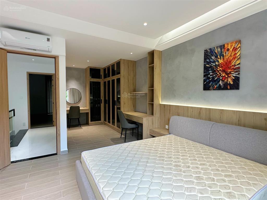 Cho thuê nhà phố tại palm residence, 74,2 triệu vnd, 102m2, đẹp, nhà mới