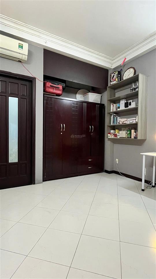 Phòng cho thuê đầy đủ nội thất. gần khu vực sân bay