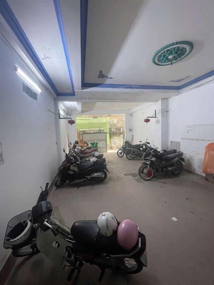 Phòng trọ cho thuê trên đường quang Trung gần ngã 5 chuồng chó .