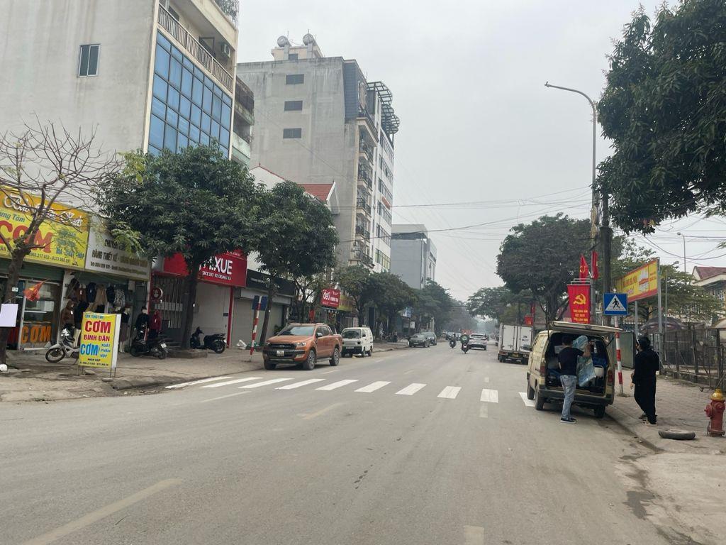 Bán nhà Đức Diễn-Từ Liêm. Mặt ngõ ô tô tránh - Kinh doanh, Văn phòng. 100m. 23 tỷ