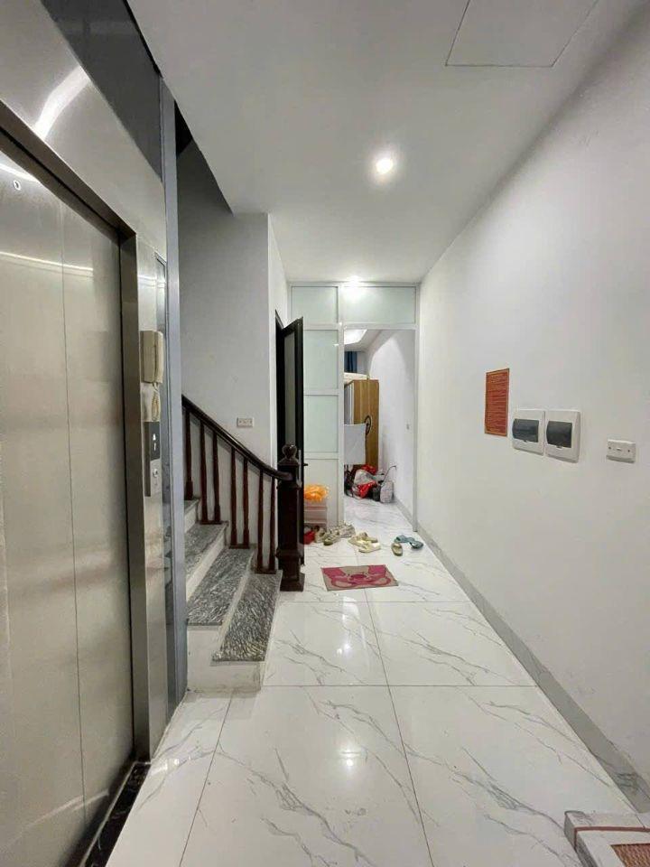 Bán nhà Đức Thượng - Hoài Đức. 62m*5 tầng Thang máy. Vỉa hè-Ôtô tránh. Kd-Vp.