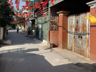 Bán nhà Đức Thượng-Hoài Đức. Sát phố-Ô tô. Vuông-Mặt tiền lớn. 45m. 4 tỷ