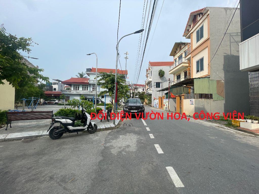 Phân lô Thị trấn Trôi-Hoài Đức. Đường nhựa xe tải tránh. Kinh doanh, Văn phòng ĐỈNH.