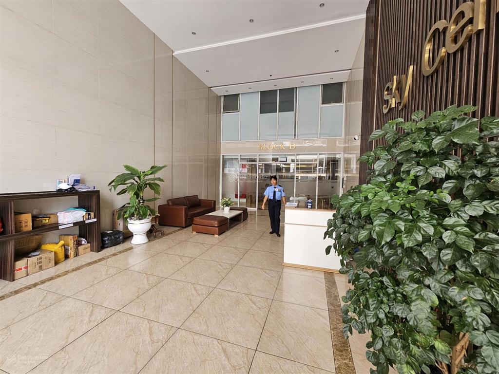 Tôi cần bán officetel sky center, dt 36m2  giá 2,6 tỷ