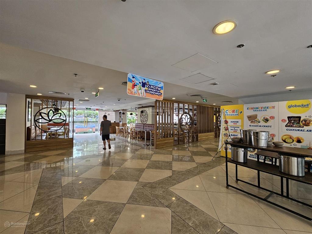 Tôi cần bán officetel sky center, dt 36m2  giá 2,6 tỷ