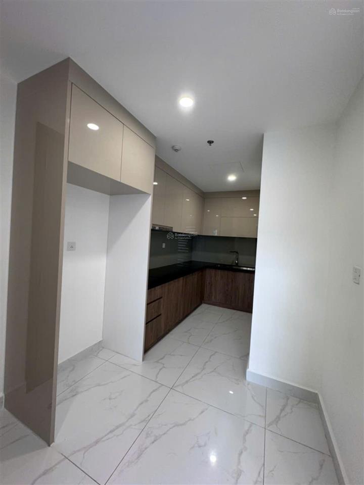 Căn hộ diamond alnata plus  86m2, 2pn, 2wc  giá thuê chỉ 16 tr/tháng, miễn phí ô đậu xe hơi