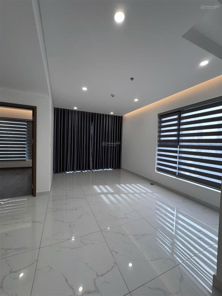 Căn hộ diamond alnata plus  86m2, 2pn, 2wc  giá thuê chỉ 16 tr/tháng, miễn phí ô đậu xe hơi