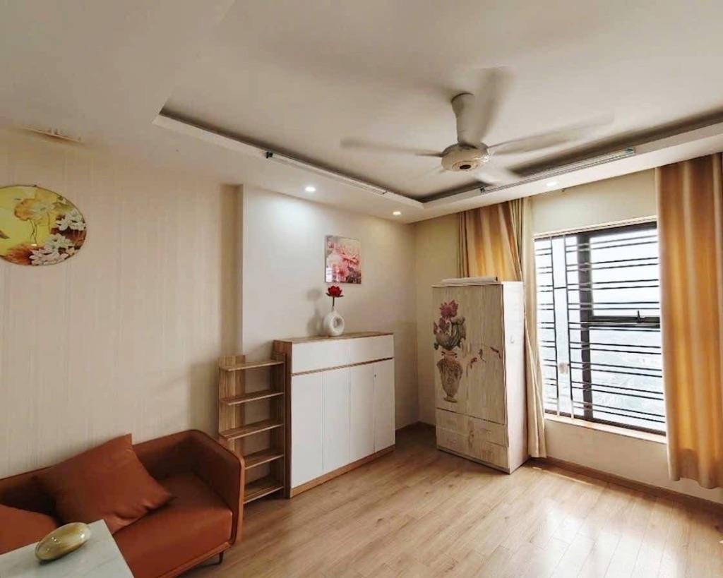 CHÍNH CHỦ CẦN BÁN GẤP NHÀ PHỐ QUANG TRUNG TRẦN HƯNG ĐẠO HOÀN KIẾM 5 TẦNG MT 5.3M GIÁ 10 TỶ