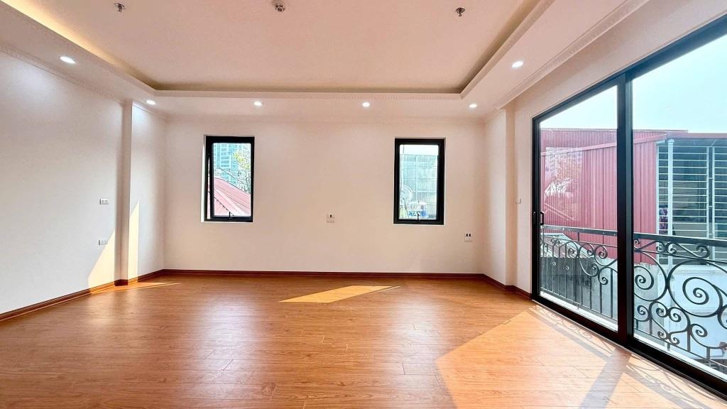 SIÊU PHẦM THUỴ KHUÊ TÂY HỒ LÔ GÓC 52M 7 TẦNG THANG MÁY NHỈNH 16 TỶ TL MẠNH