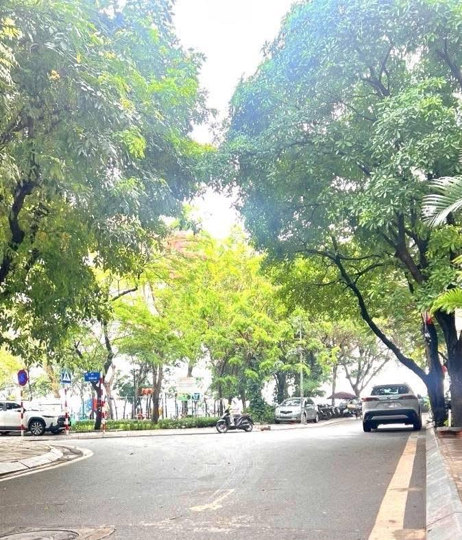 SIÊU HIẾM QUẢNG AN – CÁCH HỒ TÂY 30M – 73M² NỞ HẬU – NHÀ 5 TẦNG DÂN XÂY – HƠN 20 TỶ