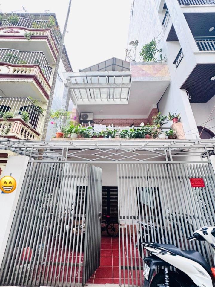 BÁN GẤP CHIA TÀI SẢN NHÀ PHÂN LÔ VIP LÁNG HẠ GIẢNG VÕ BA ĐÌNH 90M2 MT 6M OTO TRÁNH SÁT PHỐ 