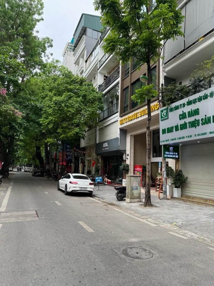 NỢ NGÂN HÀNG BÁN GẤP PHÂN LÔ LẠC LONG QUÂN TÂY HỒ 82M2 5 TẦNG NHỈNH 24 TỶ OTO KINH DOANH