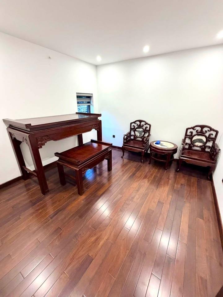 GIẢM GẤP 3 TỶ BÁN NHANH NHÀ PHỐ GIANG VĂN MINH BA ĐÌNH ~ 70M 7TẦNG THANG MÁY LÔ GÓC Ở LUÔN