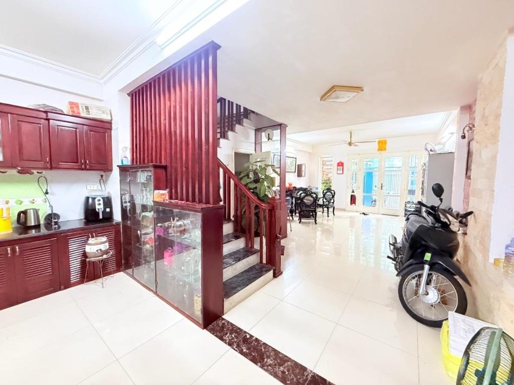 GIẢM CẢ TỶ BÁN GẤP 85M² PHÂN LÔ CÁN BỘ XUÂN LA LẠC LONG QUÂN Ô TÔ – HƠN 20 TỶ TL MẠNH