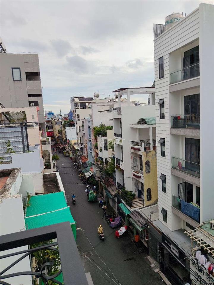 bán nhà ,phùng văn cung ,nhỉnh 7 tỷ,32m2,4 lầu,mới cứng
