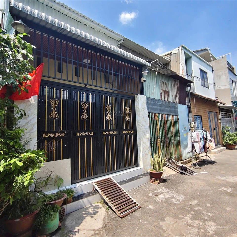 Kẹt tiền bán nhà giá rẻ đường liên ấp 23, hưng long, bình chánh, giá chỉ 1.39 tỷ, sổ riêng, 48m