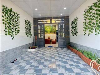 Cần tiền trả nợ nên bán căn nhà đường bà cả, hưng long,bình chánh,giá chỉ 2.29 tỷ, sổ riêng,dt 80m