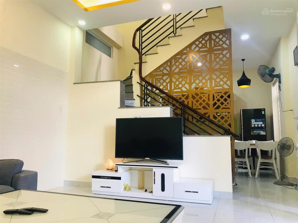  bán nhà 3 tầng hẻm oto đường yesin gần biển trung tâm thành phố   0798 379 ***