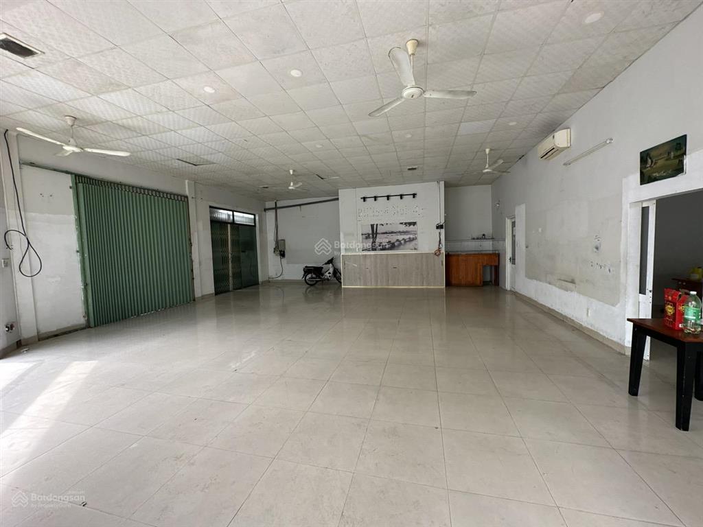 Bán lô góc tặng nhà cấp 4 tđc vcn phước long vị trí đẹp xây dựng tự do sát đường 28  0798 379 ***