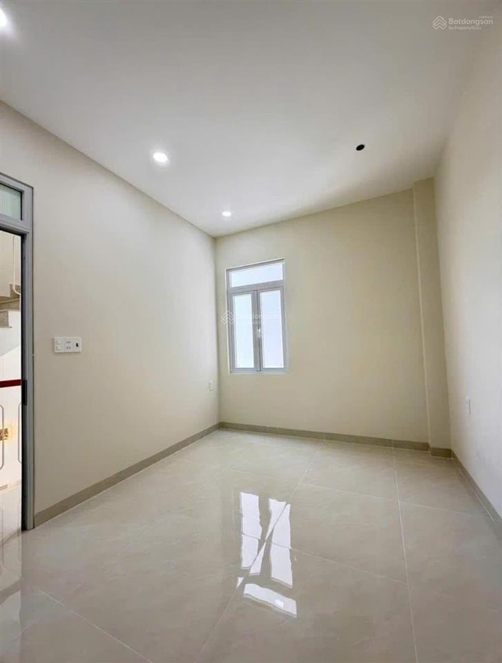 Bán nhà 3 tầng xây mới chưa sử dụng phương tây nha trang   0798 379 ***