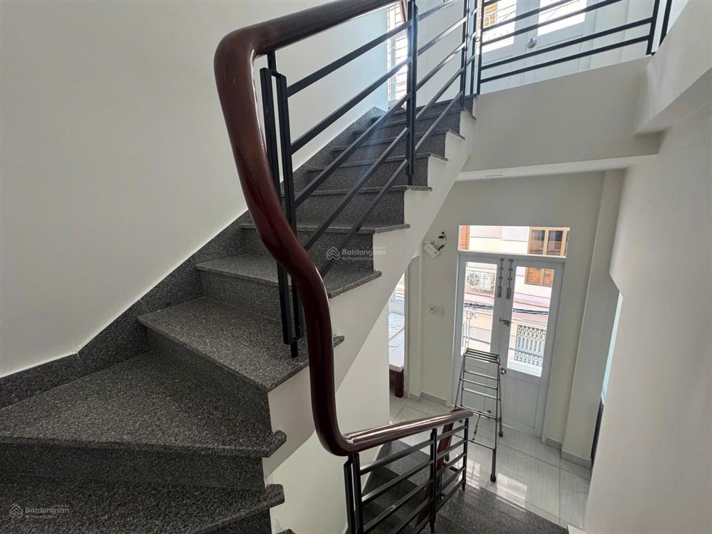  bán nhà 3 tầng hẻm oto đường yesin gần biển trung tâm thành phố   0798 379 ***