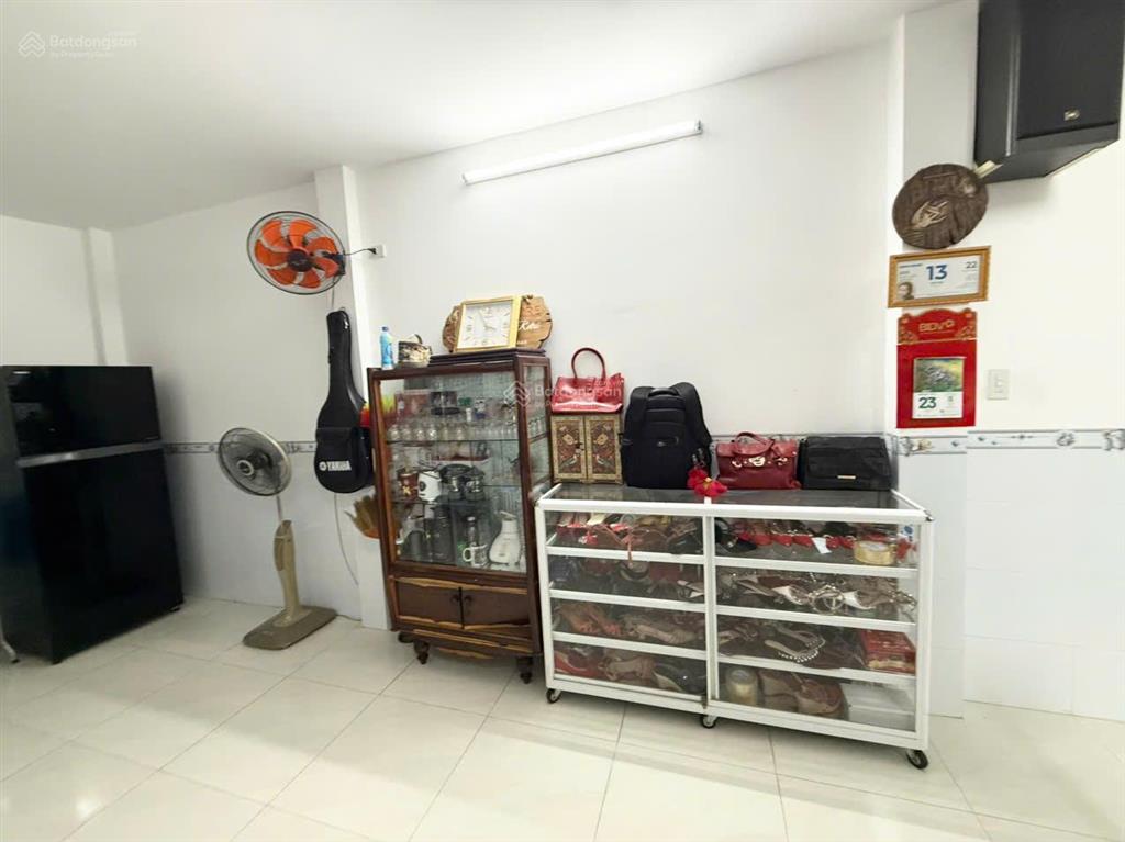  bán nhà 2 tầng hẻm phước hải trung tâm nha trang