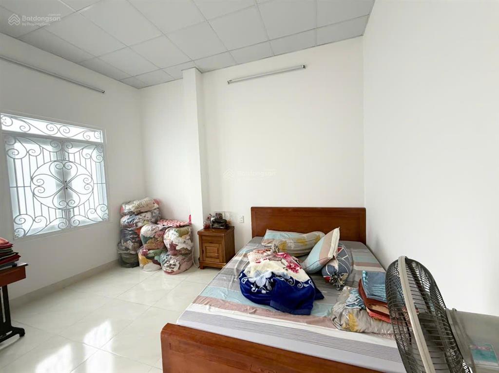  bán nhà 2 tầng hẻm phước hải trung tâm nha trang