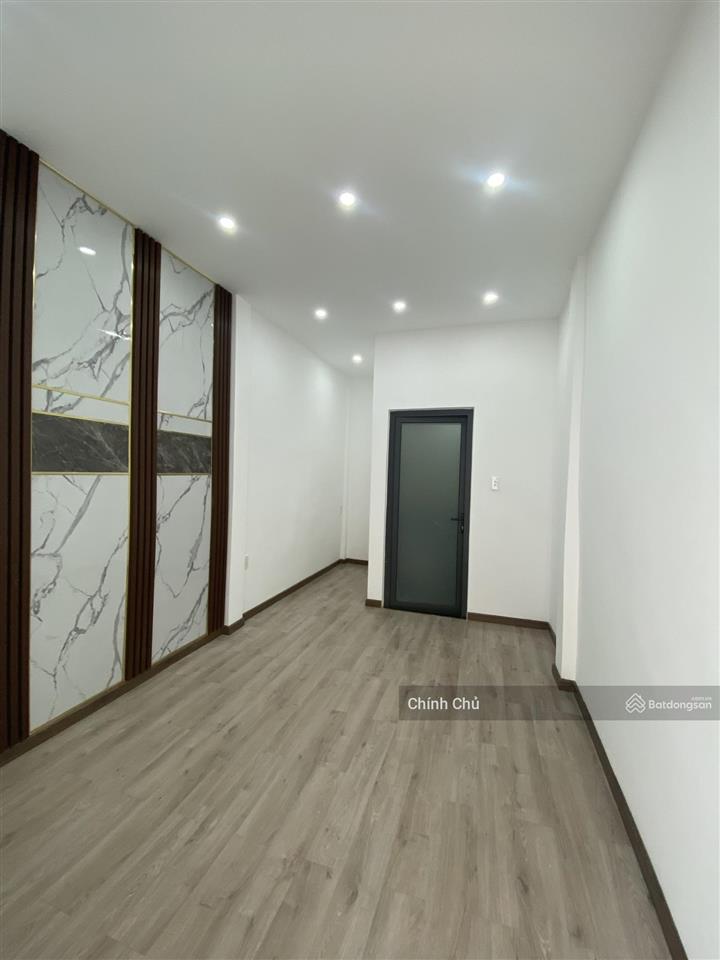 Bán nhà 1 trệt 1 lầu, 40.2m2, 2pn, hẻm rộng 4m, nguyễn văn cừ, p.2, q.5, hcm