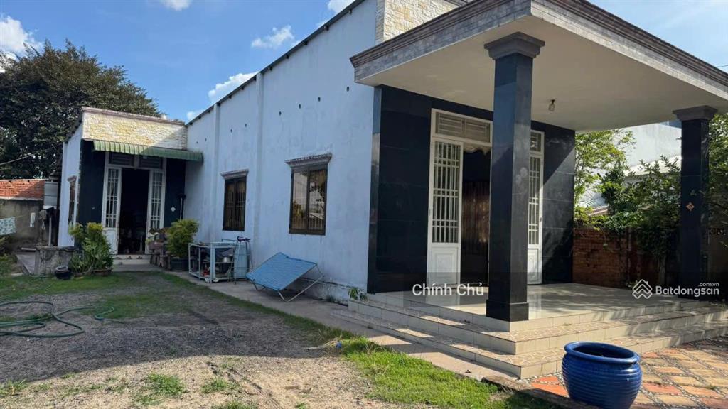 Chính chủ cần bán gấp lô đất 940m², tặng nhà 1 trệt 2pn, sẵn sổ tại mặt tiền tỉnh lộ 7, củ chi