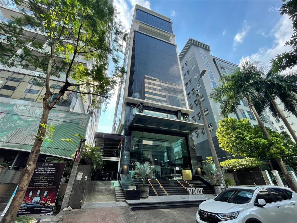 Cho thuê văn phòng tại phố duy tân  tòa nhà vmt building 500m2 giá 135k/m2/th