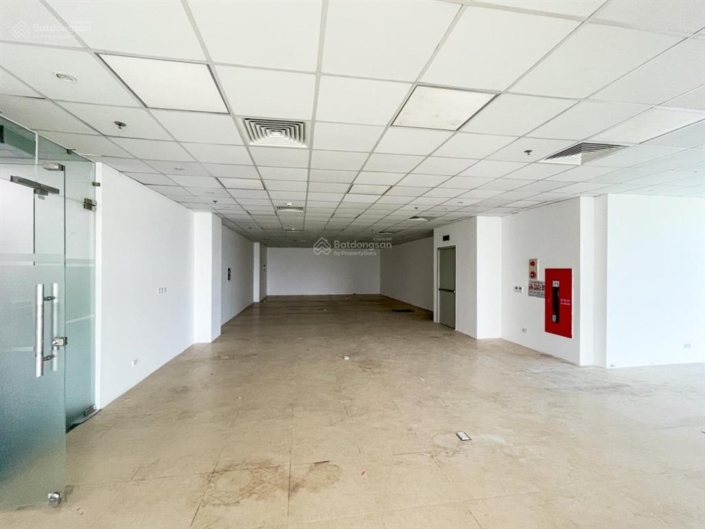 Cho thuê văn phòng tại tòa nhà n02t3 quang minh land 1095m2.