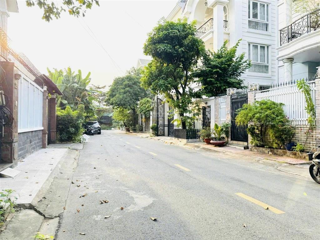 Bán đất mặt tiền đuờng bùi tá hán  16x16  50 tỷ