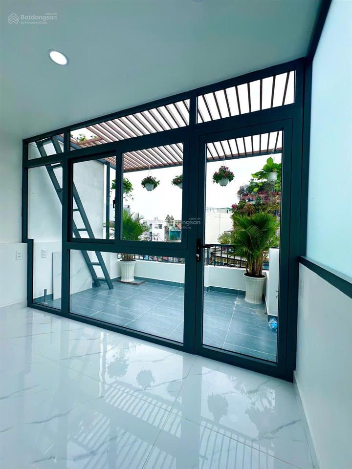 Chính chủ bán nhà mt hồng lạc ngay tt bàu cát 3,8m*11m trệt 2 lầu st nhà mới ở liền chỉ 8,5 tỷ tl
