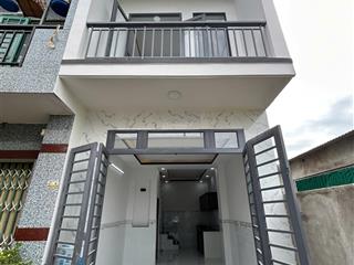 Căn nhà trệt lầu nhà mới ở liền ngay hóc môn có tin được không?