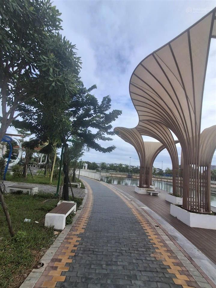 Nhà đối diện bệnh viện tâm anh  gara ô tô chào nhỉnh 11 tỷ (có thương lượng thoải mái) li
