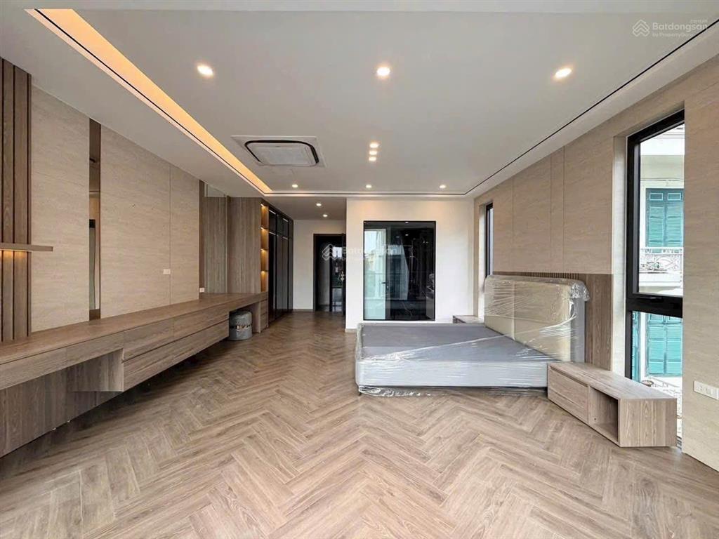 Bán nhà riêng tại ngọc thụy, 25 tỷ vnd, 60m2, 6 tầng, 4pn, 5wc, giá cực chất, view đẹp