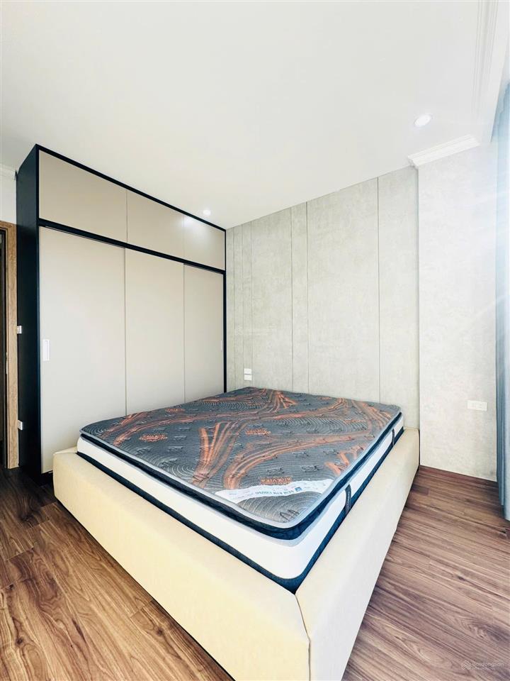 Bán gấp nhà riêng 6pn, 4wc tại 42 phố gia thượng, long biên, 11,8 tỷ, 38m2